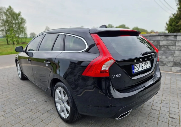 Volvo V60 cena 67499 przebieg: 100000, rok produkcji 2016 z Błaszki małe 497